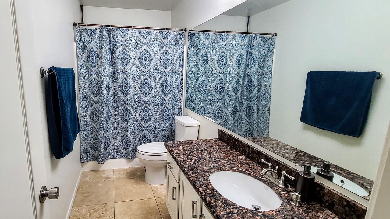 Photo of Bathroom in Scarlett Canyon