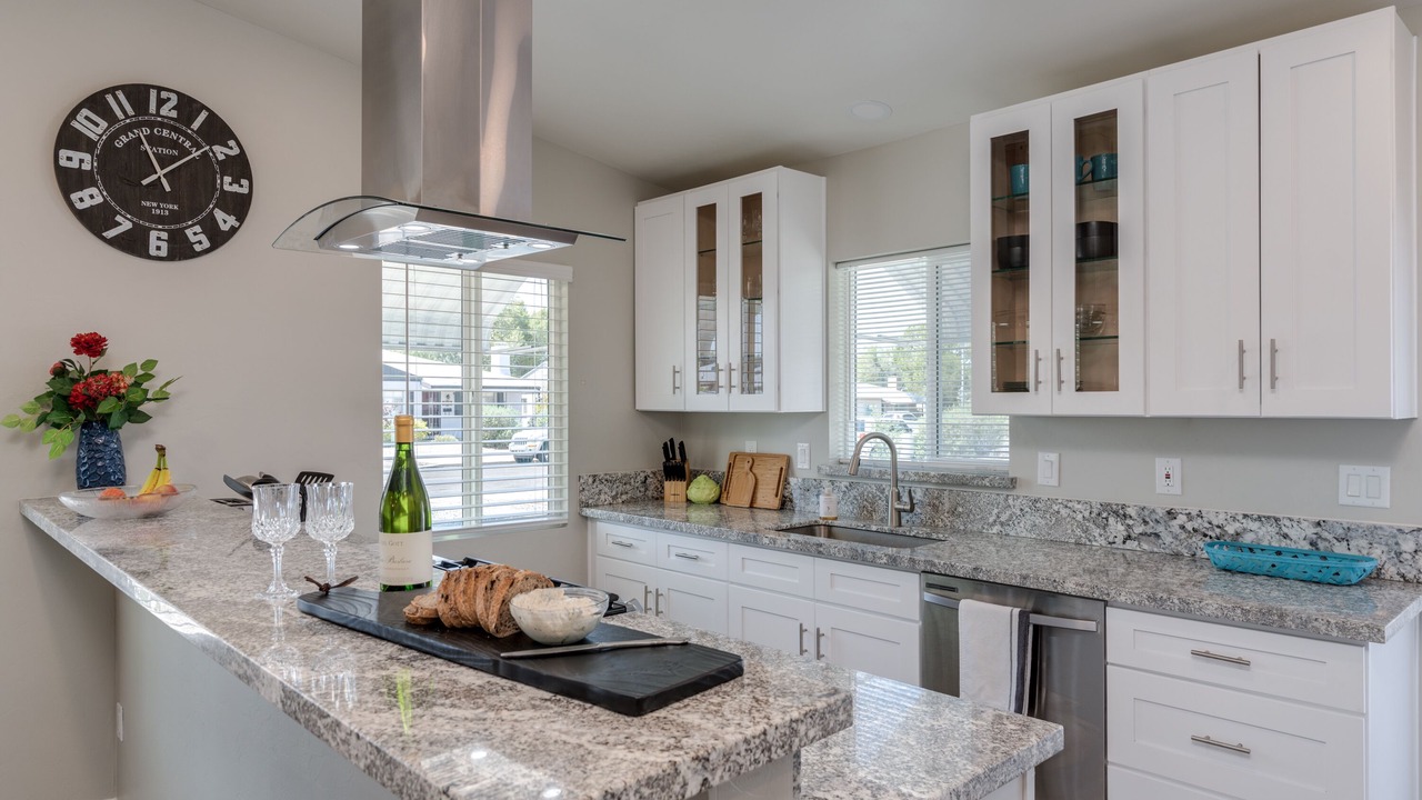 Photo of Kitchen in Poets Square