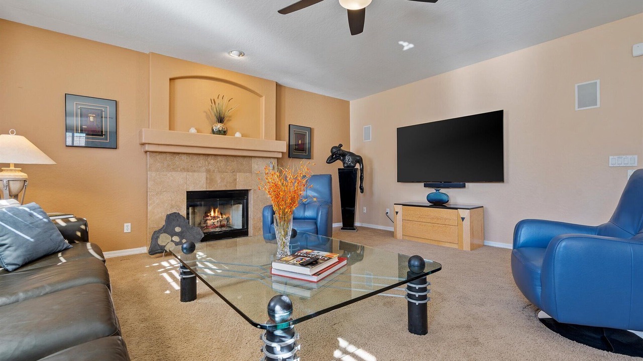 Photo of Livingroom in Tatum Ranch