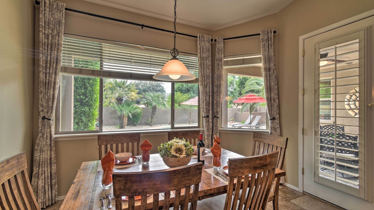 Photo of Livingroom in Royal Ranch