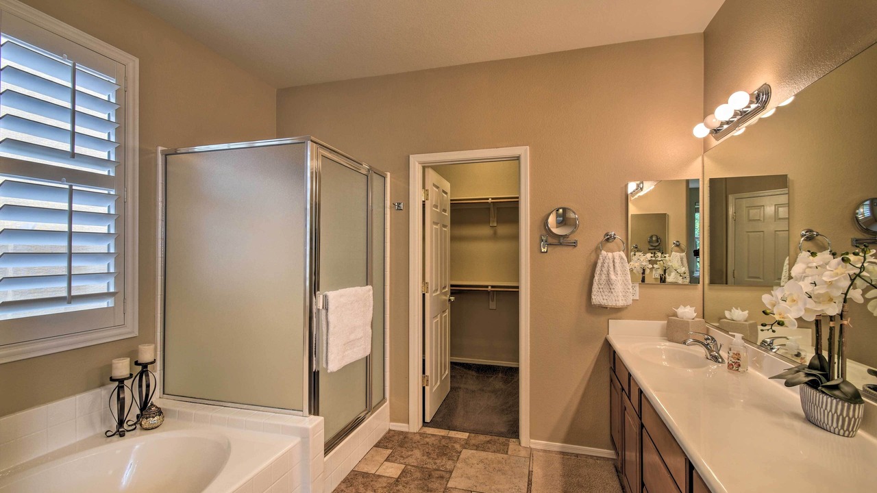 Photo of Bathroom in Royal Ranch