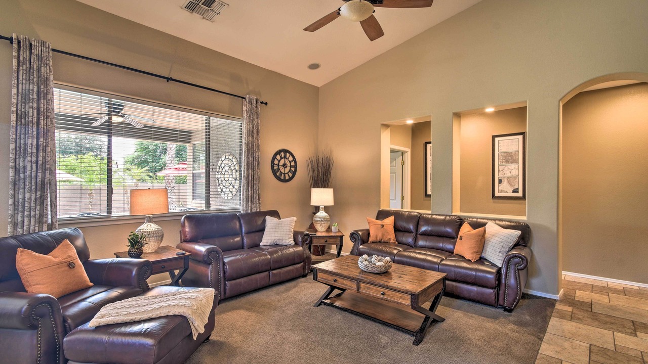 Photo of Livingroom in Royal Ranch