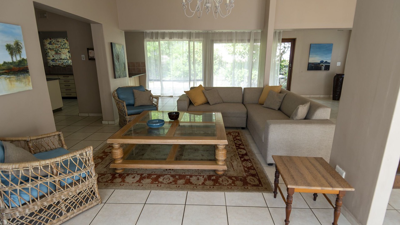 Photo of Livingroom in Illovo Beach