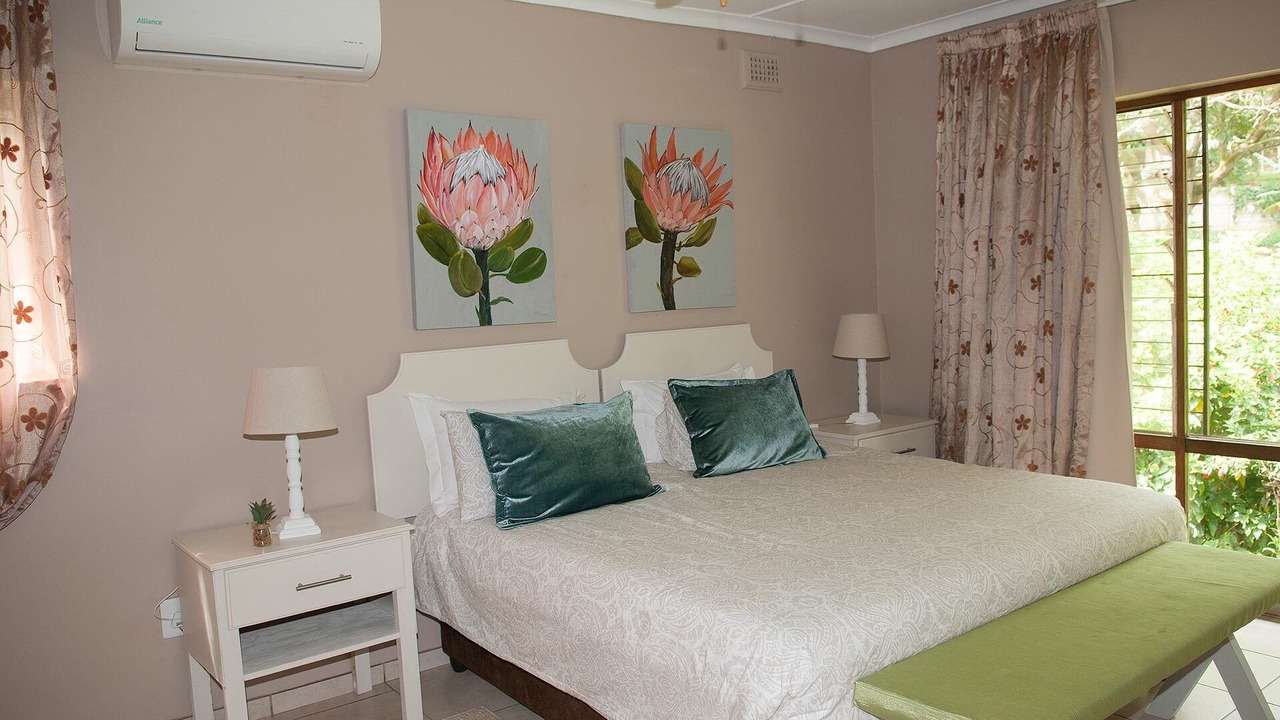 Photo of Bedroom in Illovo Beach
