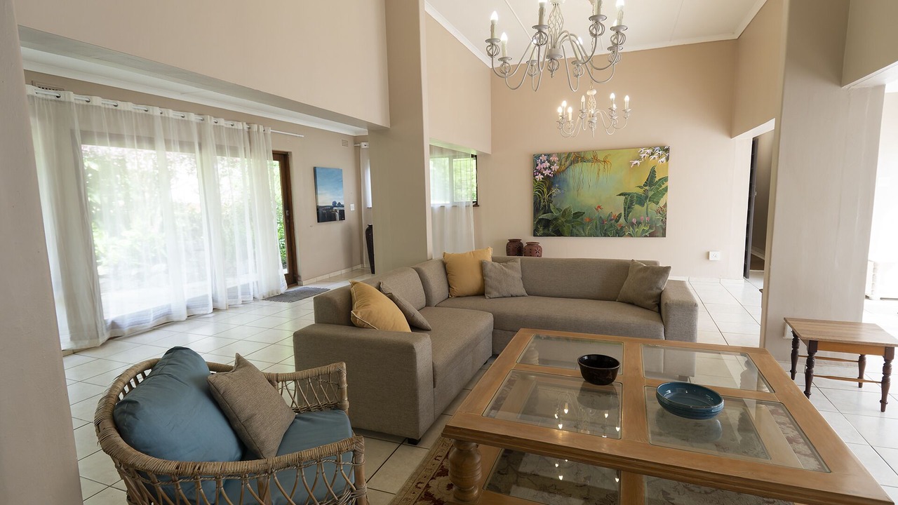 Photo of Livingroom in Illovo Beach