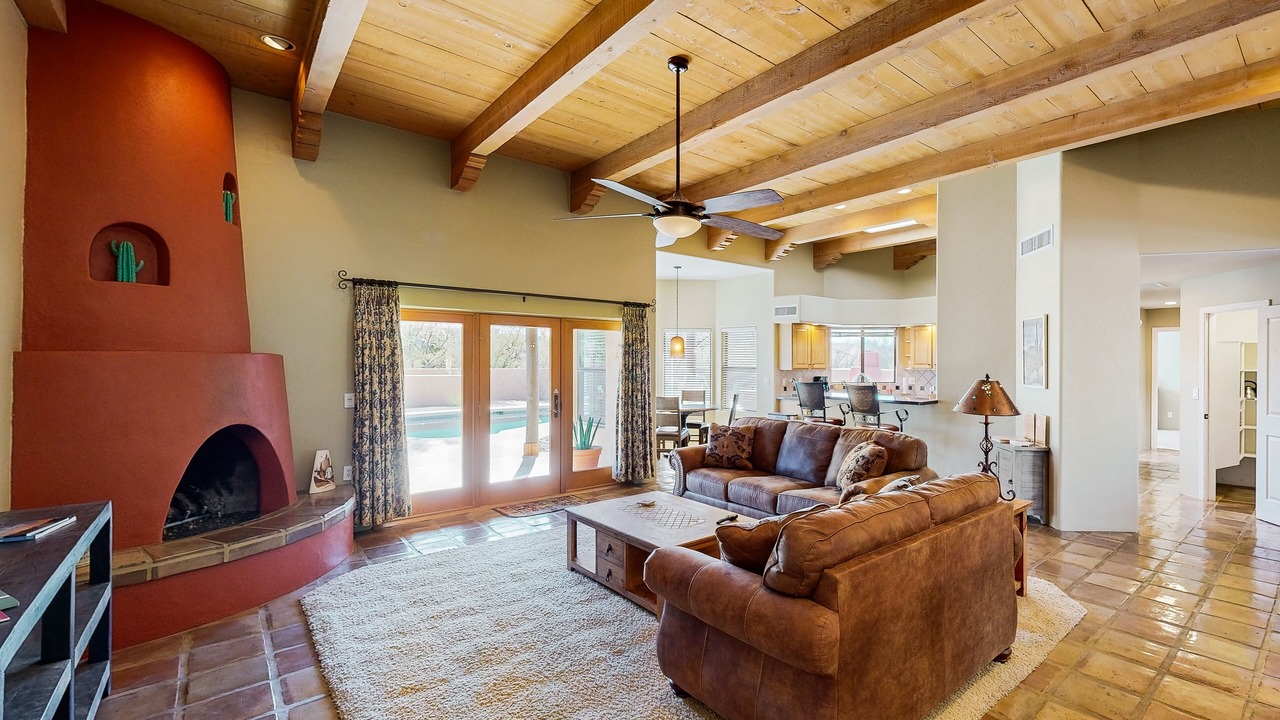 Photo of Livingroom in Tanque Verde