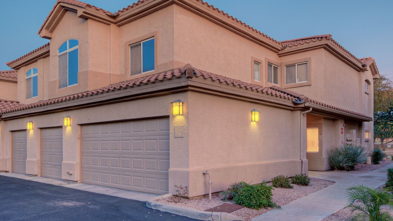 Photo of Bedroom in Superstition Lakes