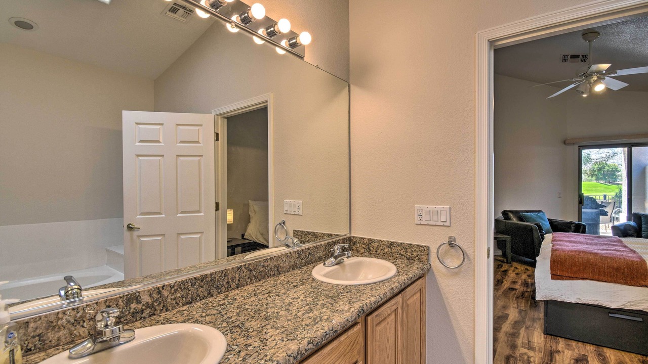 Photo of Bathroom in South Mountain