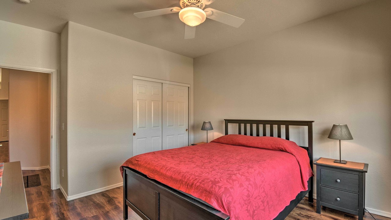 Photo of Bedroom in South Mountain