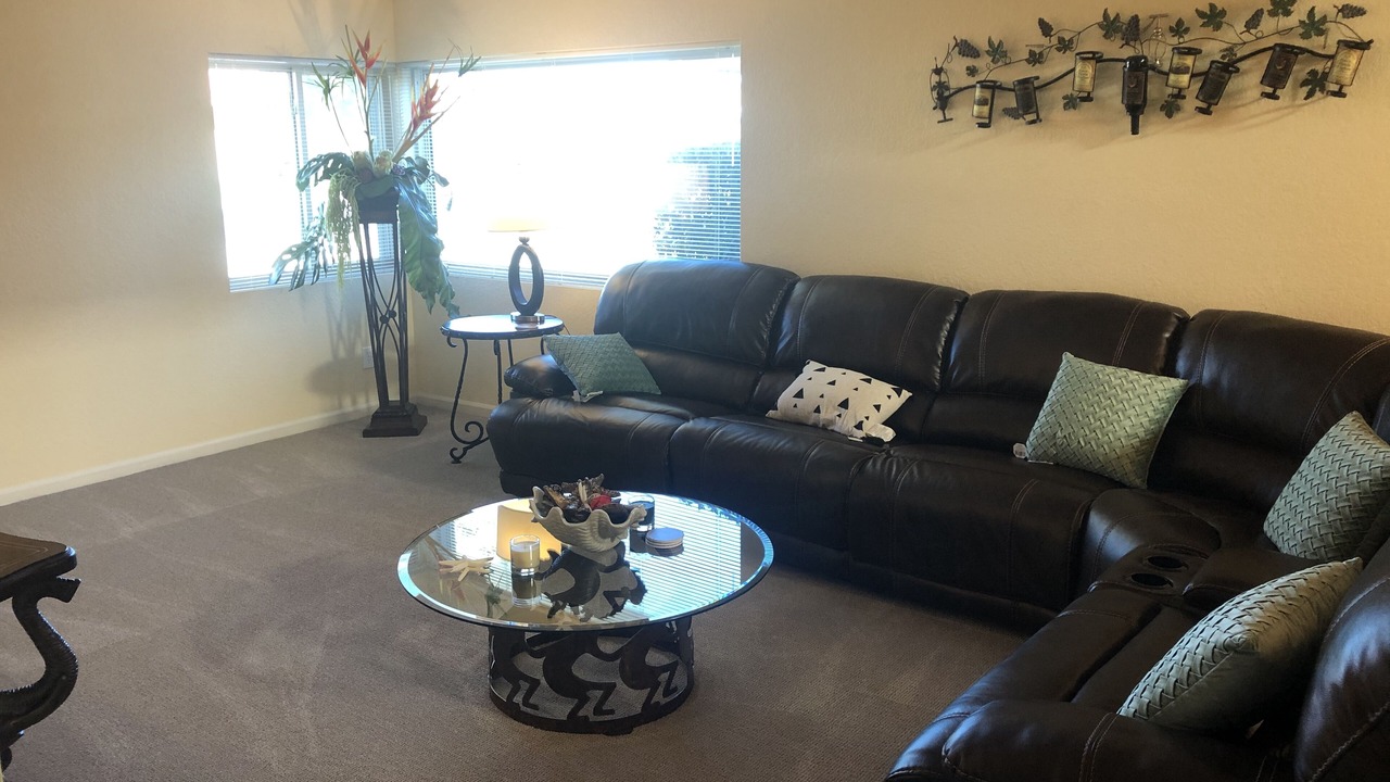 Photo of Livingroom in Paradise Valley Village