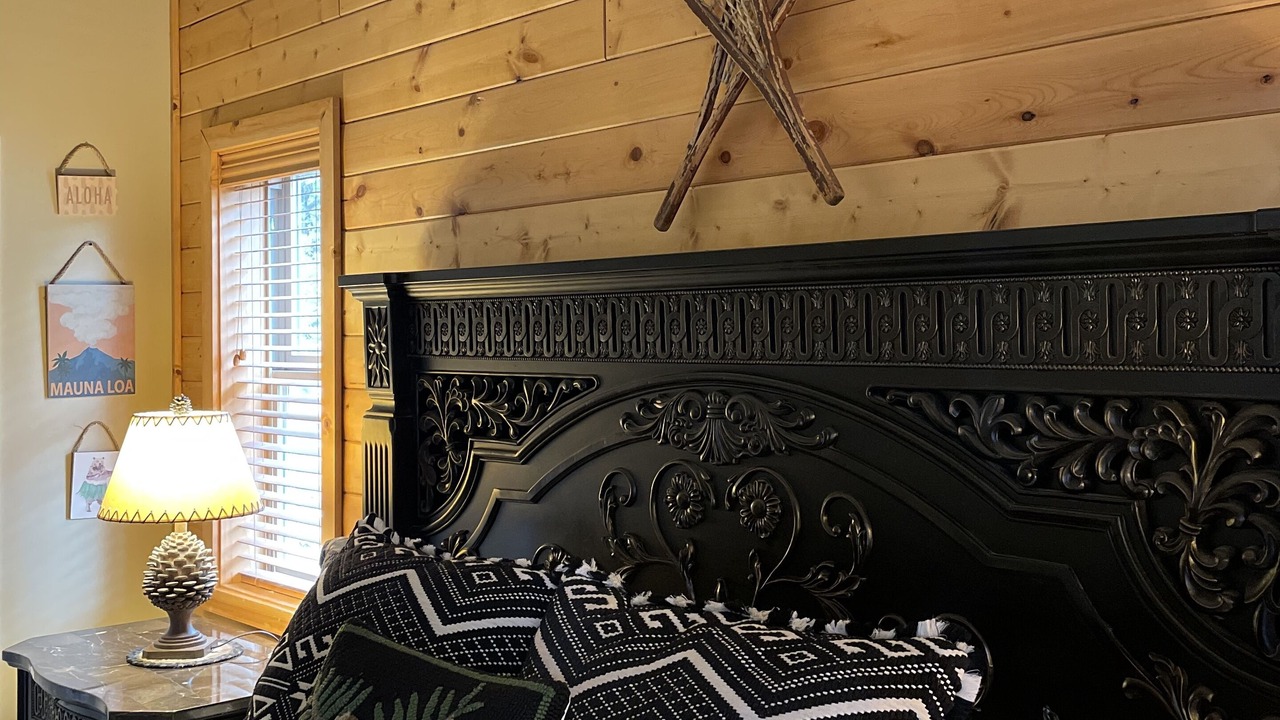 Photo of Bedroom in Pine