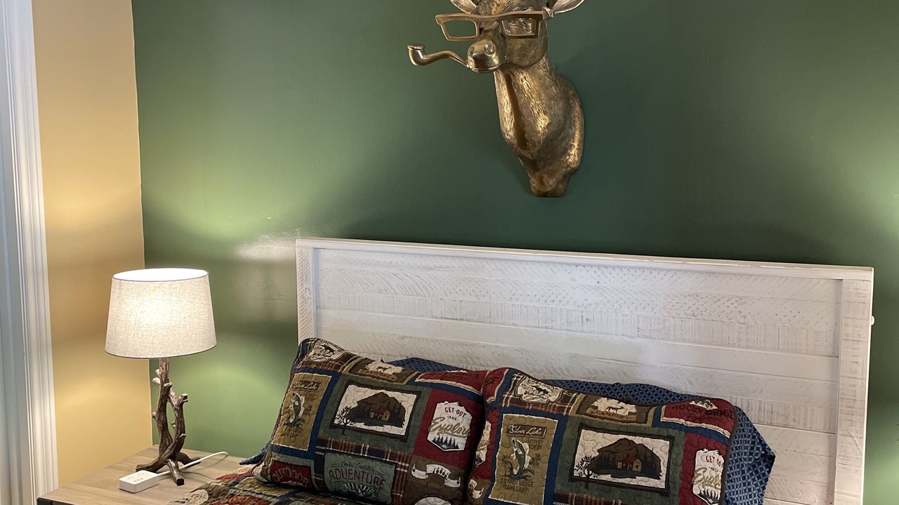 Photo of Bedroom in Pine