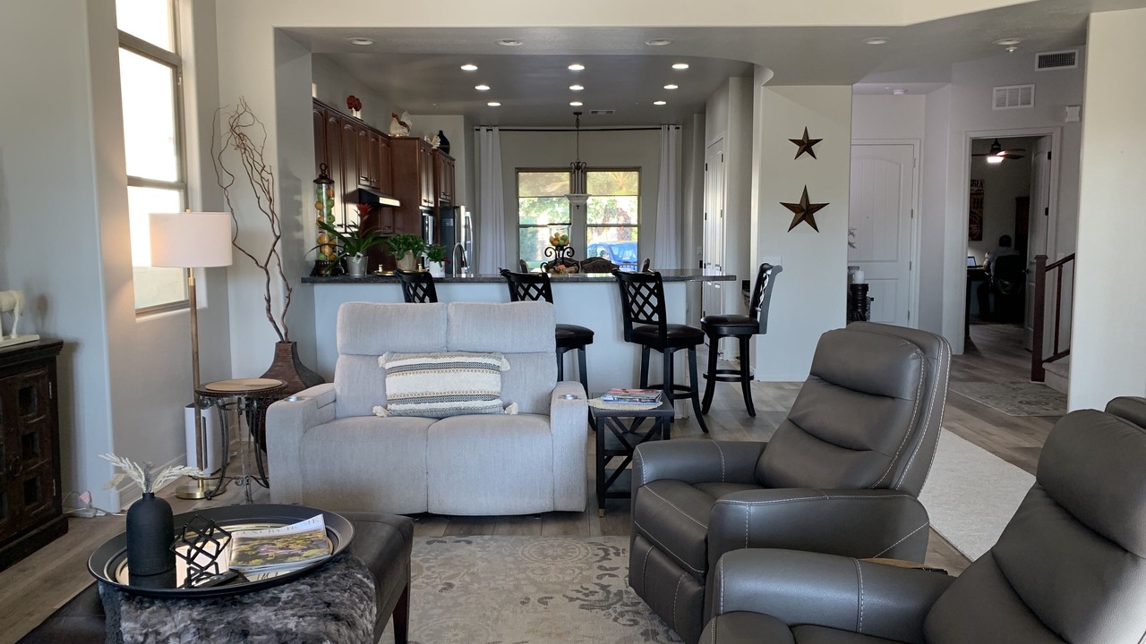 Photo of Livingroom in Village At Litchfield Park