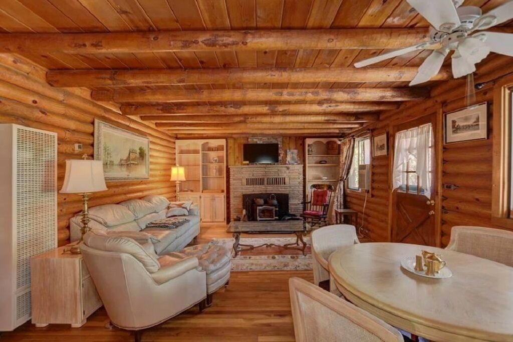 Photo of Livingroom in Mountain Club