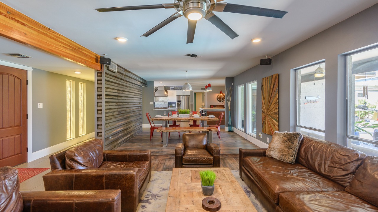 Photo of Livingroom in Central Scottsdale