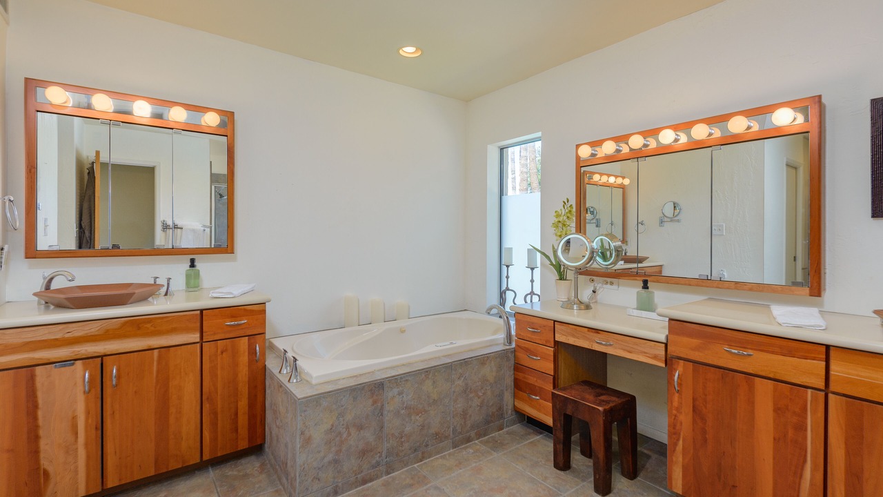 Photo of Bathroom in Central Scottsdale