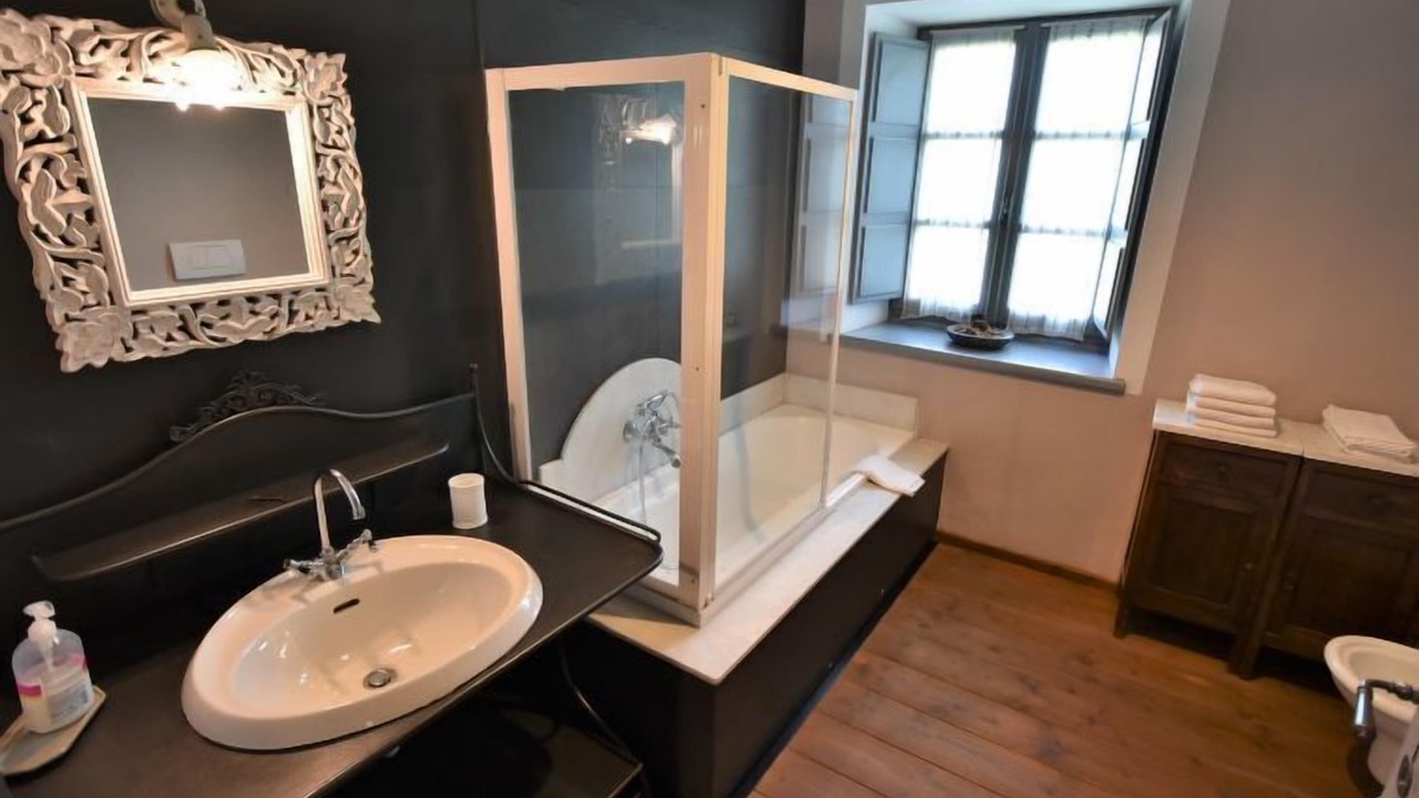 Photo of Bathroom in Lomaso
