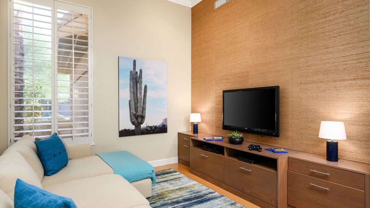 Photo of Livingroom in Talon Retreat