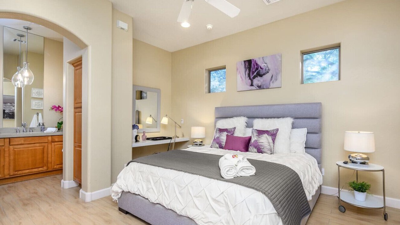 Photo of Bedroom in Talon Retreat