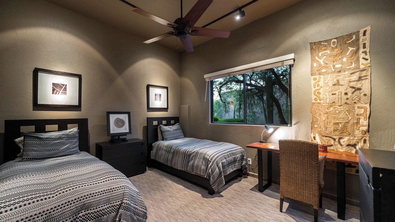 Photo of Bedroom in Pinnacle Peak