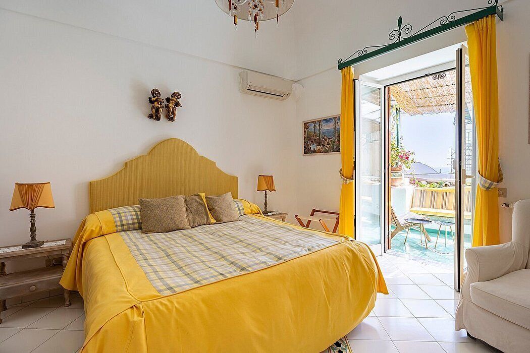 Photo of Bedroom in Positano City Centre