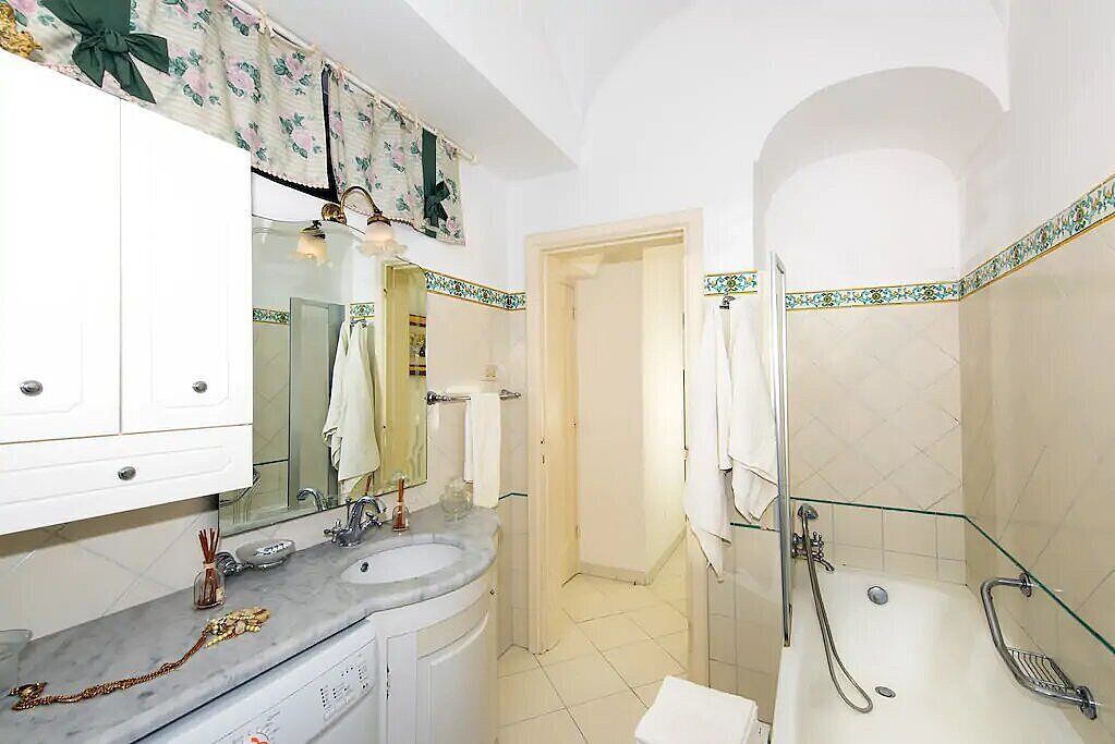 Photo of Bathroom in Positano City Centre