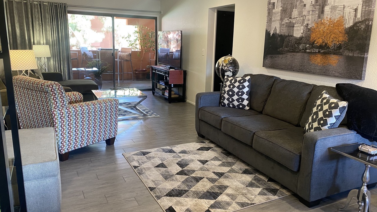 Photo of Patio Balcony in Paradise Valley Village