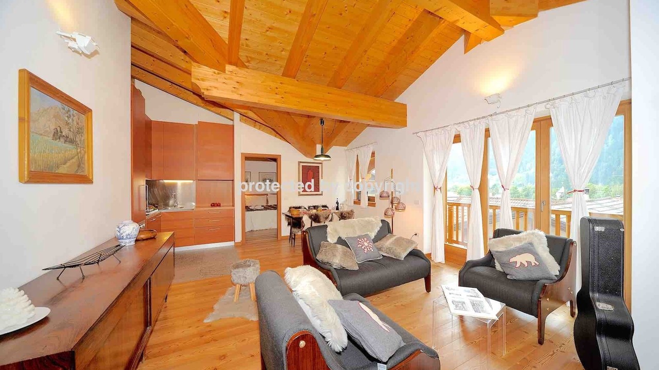 Photo of Livingroom in Pinzolo