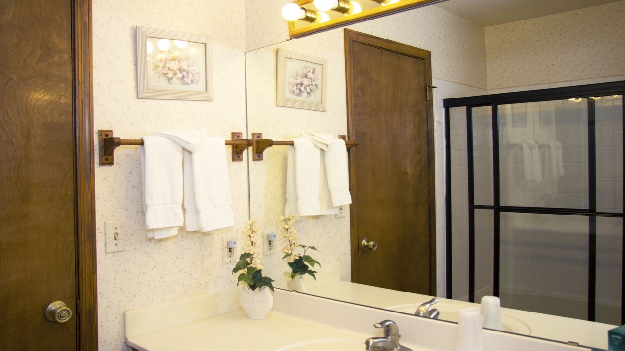 Photo of Bathroom in Pinetop