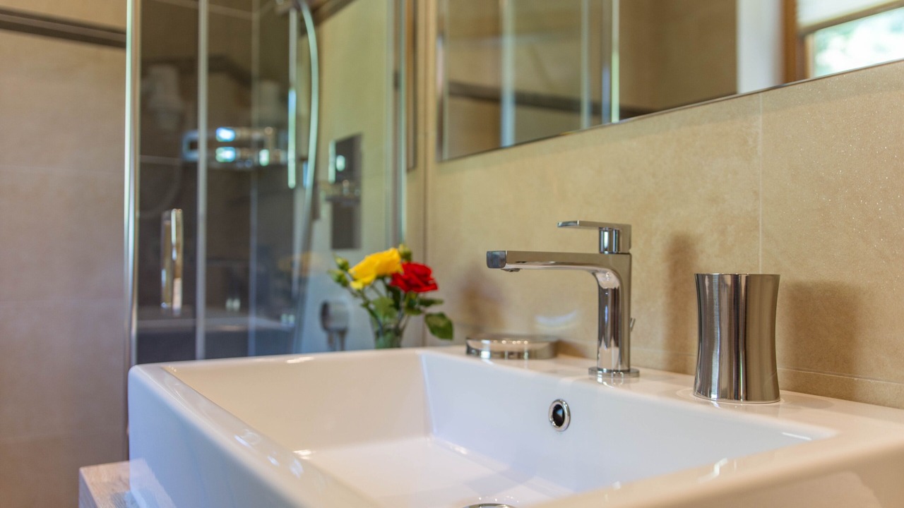Photo of Bathroom in Lajen