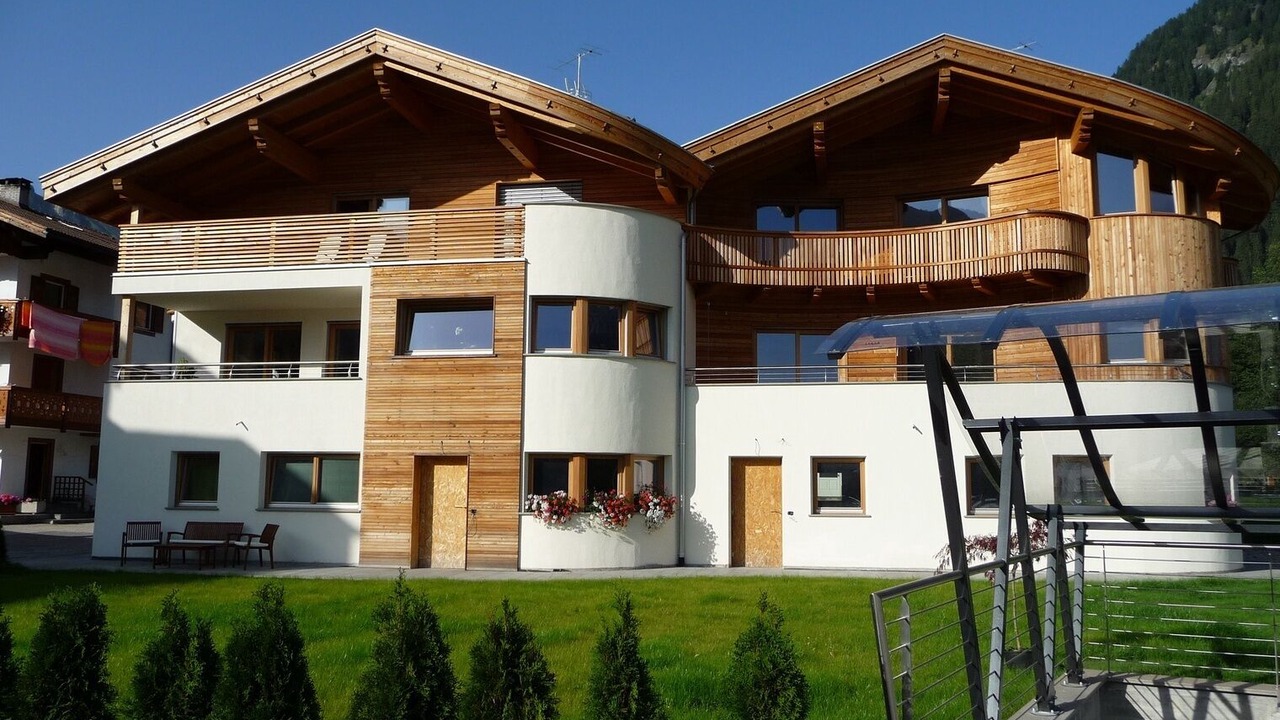 Photo of Outdoor in Pera