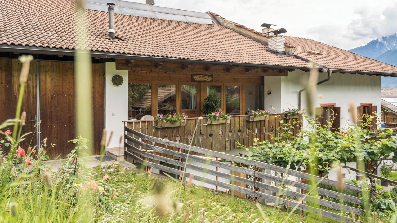 Photo of Outdoor in Lana