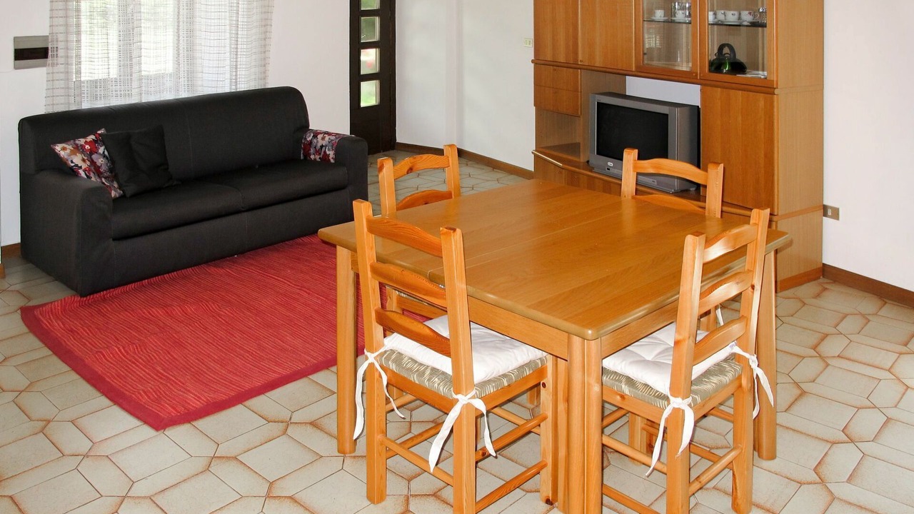 Photo of Bedroom in Calceranica al Lago