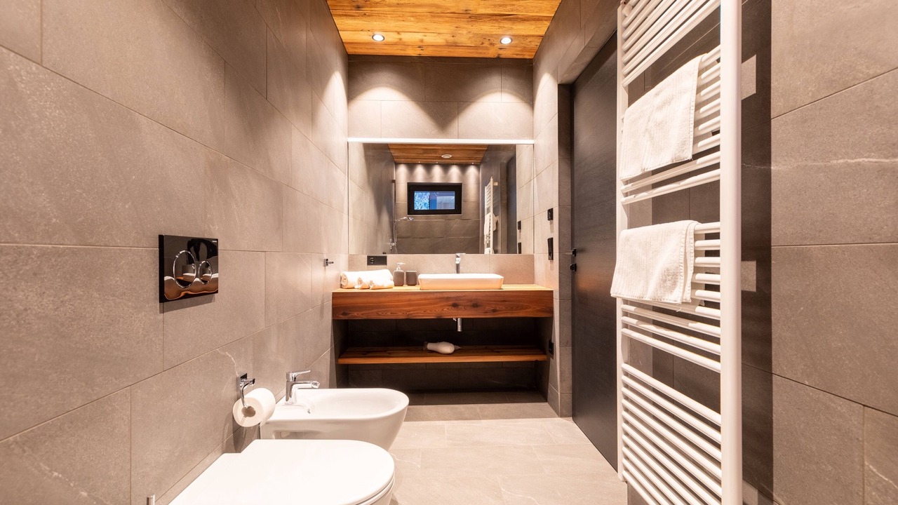 Photo of Bathroom in Postal