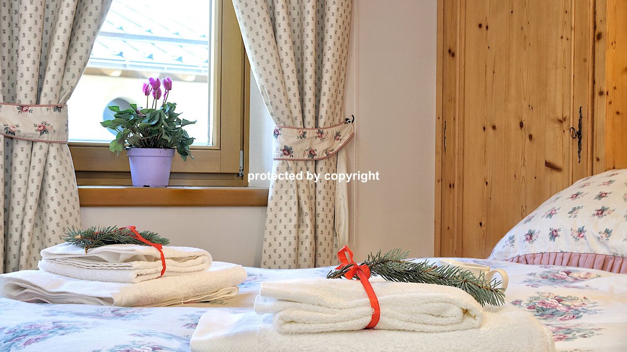 Photo of Bedroom in Pinzolo