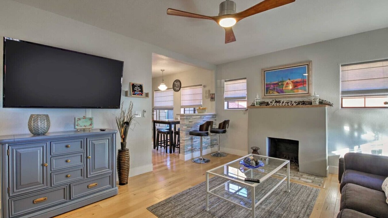 Photo of Livingroom in Coronado