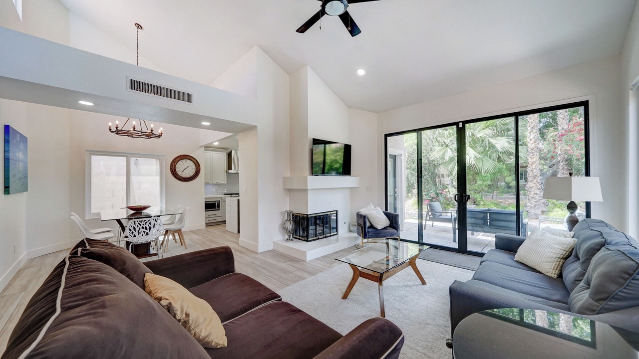Photo of Livingroom in The Islands