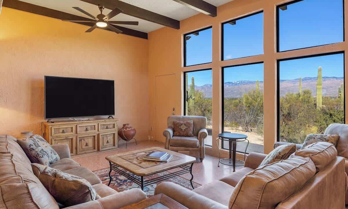 Photo of Livingroom in Tanque Verde