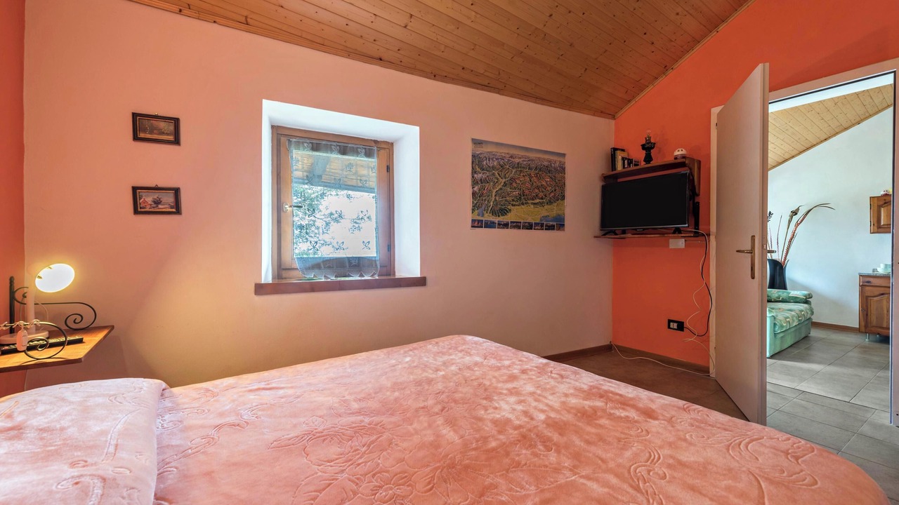 Photo of Bedroom in Bolognano-Vignole