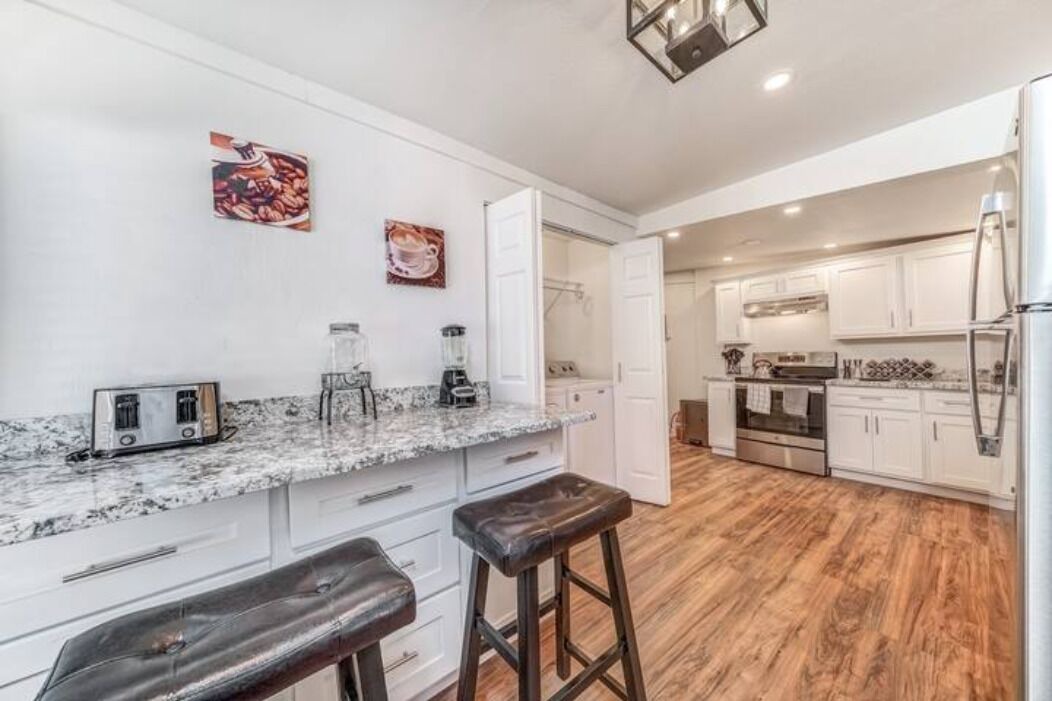 Photo of Kitchen in Globe