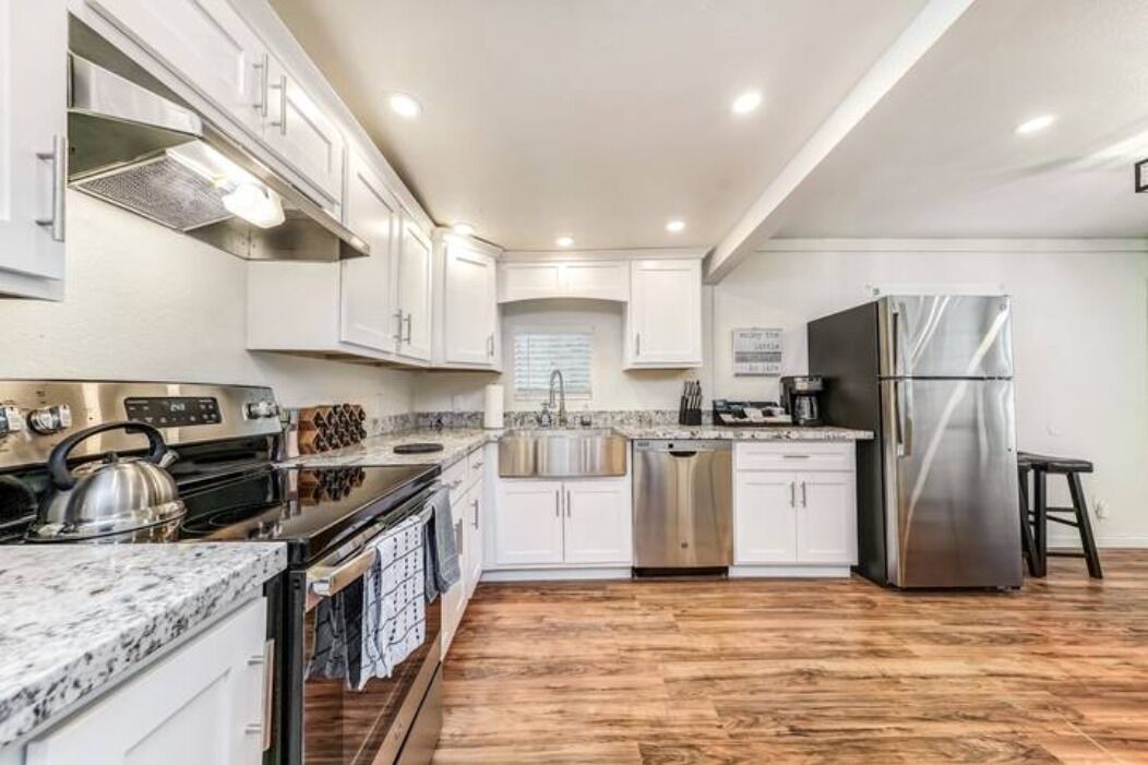 Photo of Kitchen in Globe