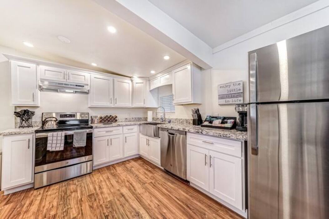 Photo of Kitchen in Globe