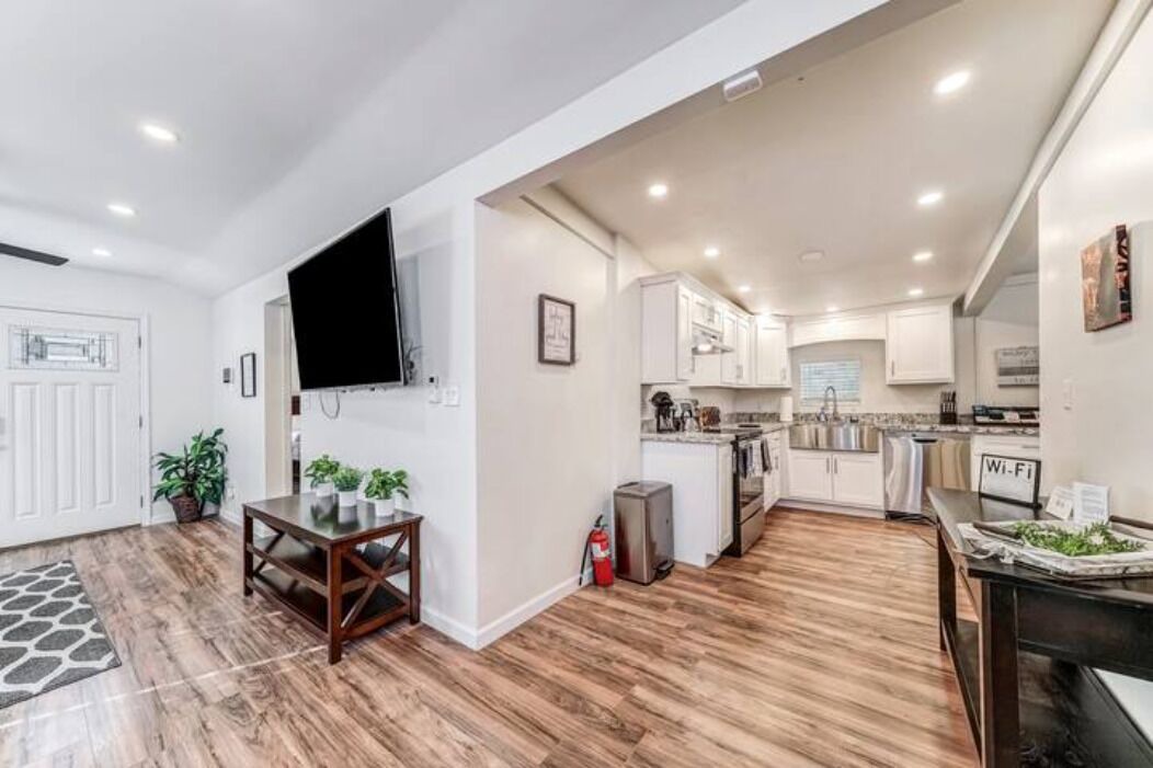 Photo of Kitchen in Globe