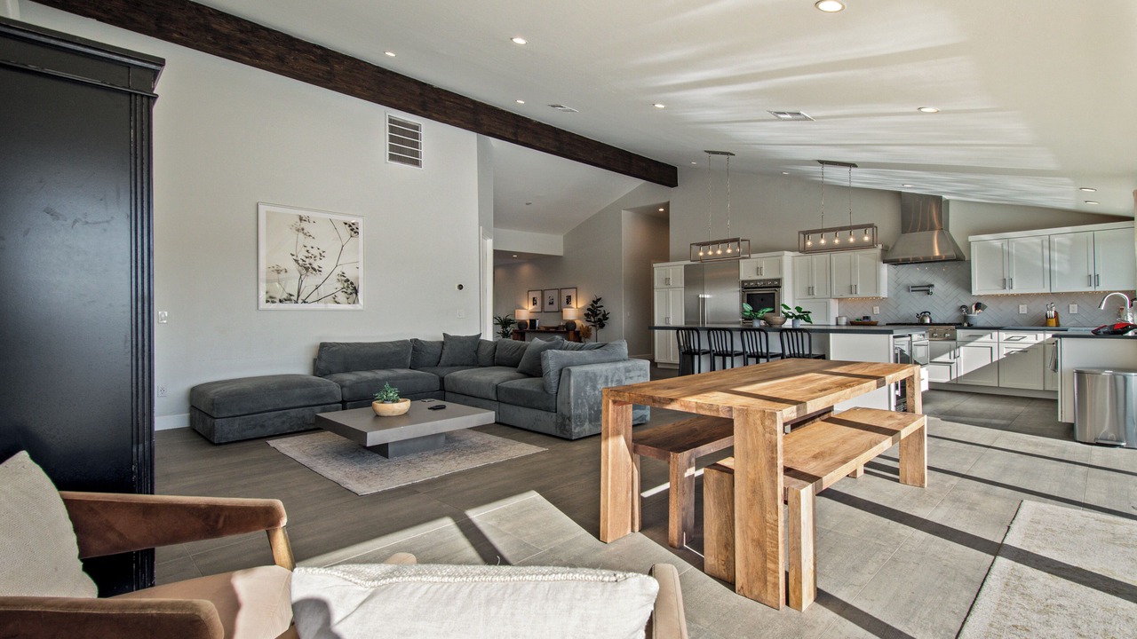 Photo of Livingroom in Shadow Ridge