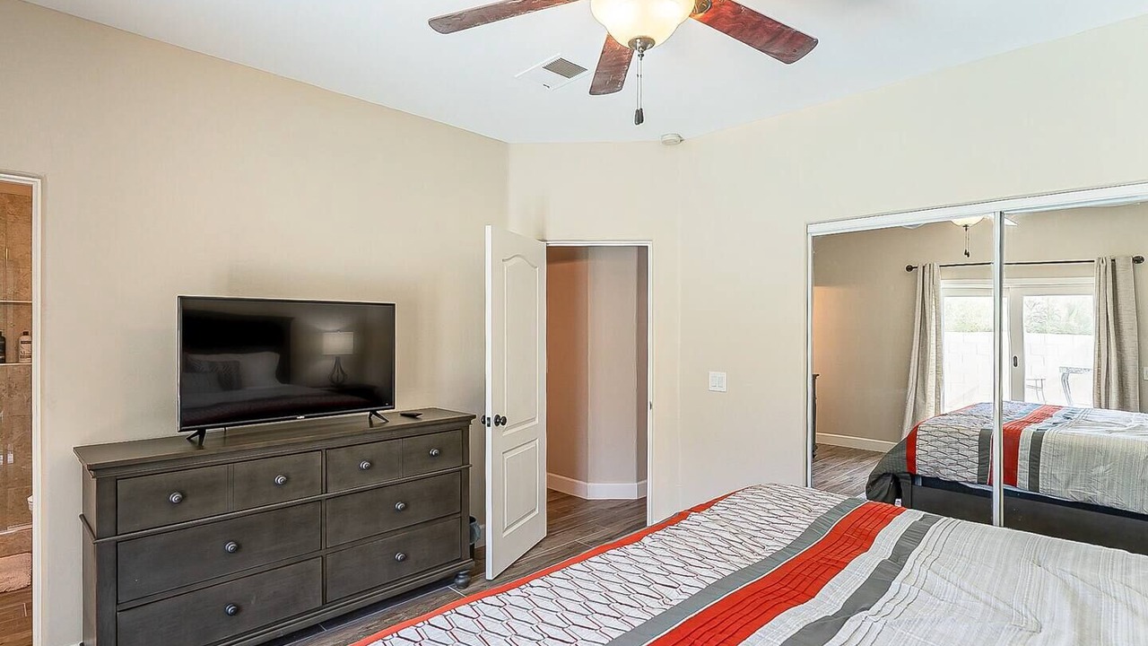 Photo of Bedroom in Golden Springs