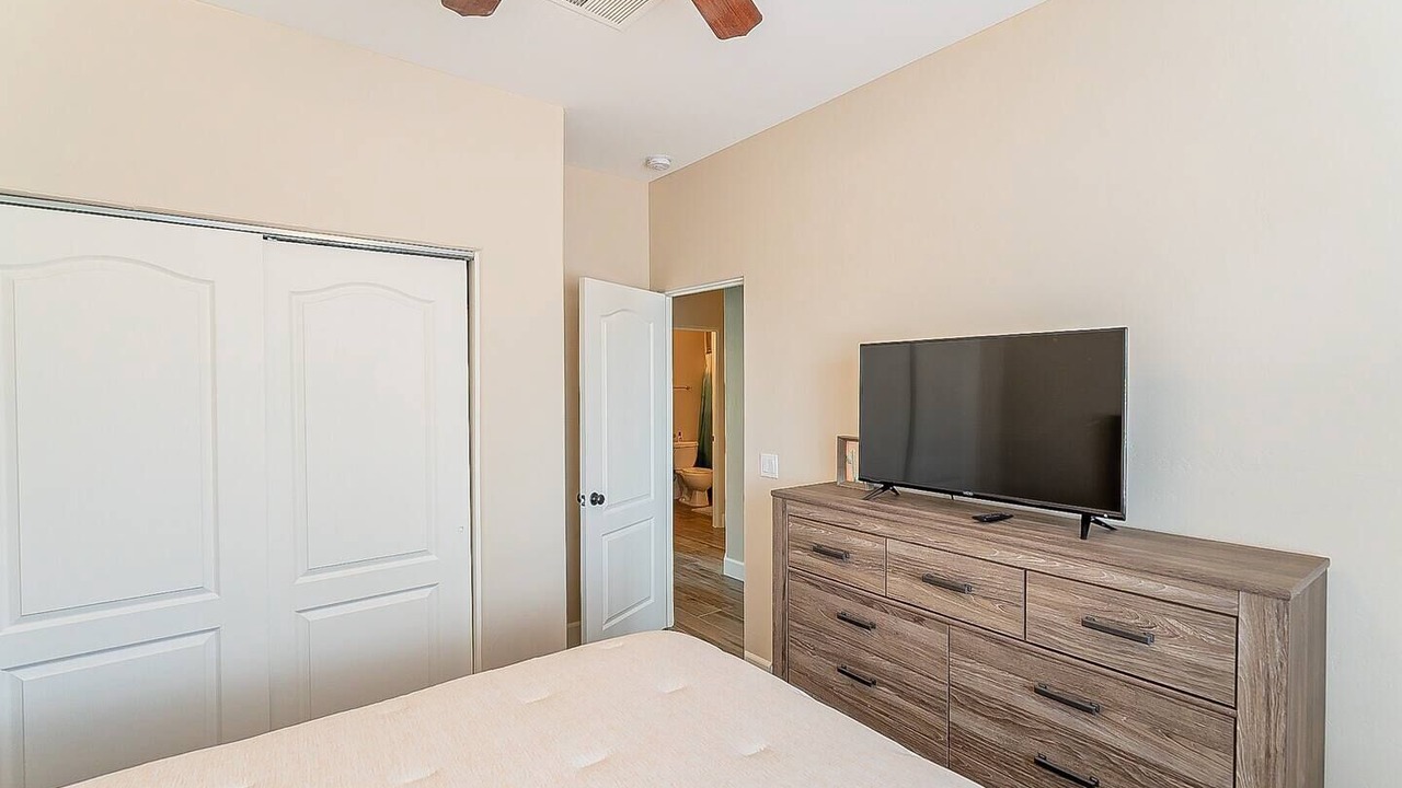 Photo of Bedroom in Golden Springs