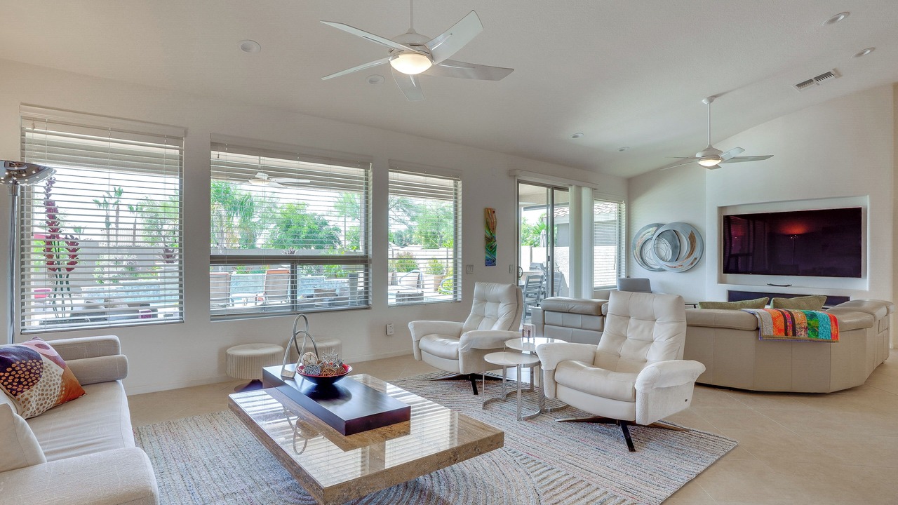 Photo of Livingroom in Pebblecreek