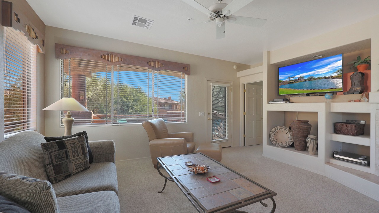 Photo of Livingroom in Central Scottsdale
