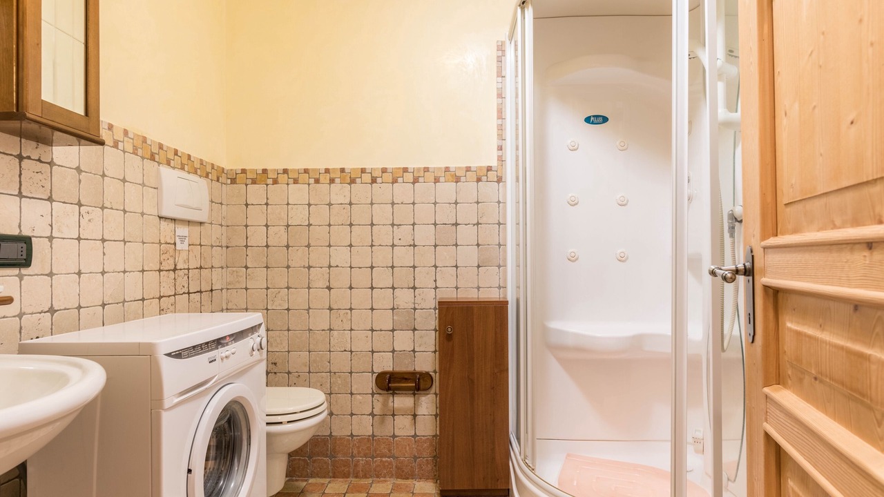 Photo of Bathroom in Mezzana