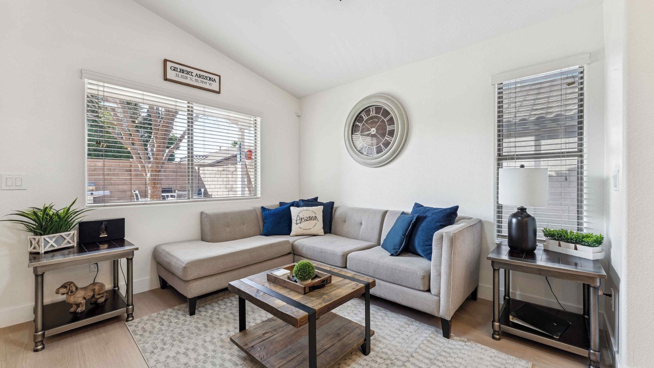 Photo of Livingroom in Gilbert Ranch